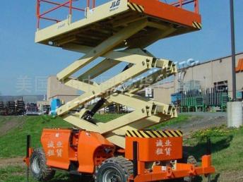 北京西城區(qū)吊車與曲臂升降車出租服務詳解